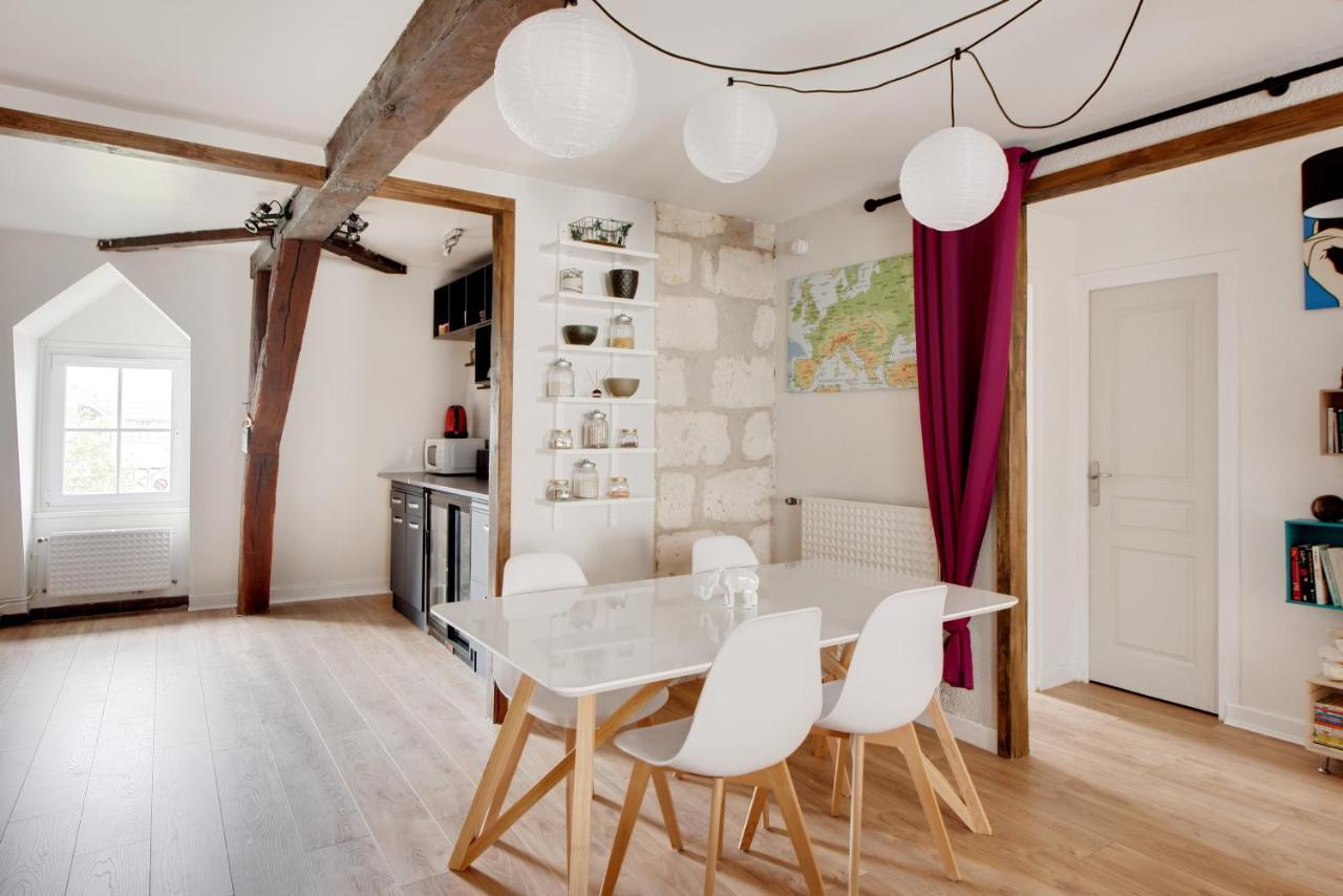 Appartamento Le Grand Mirebeau - Parking Prive Bourges Esterno foto