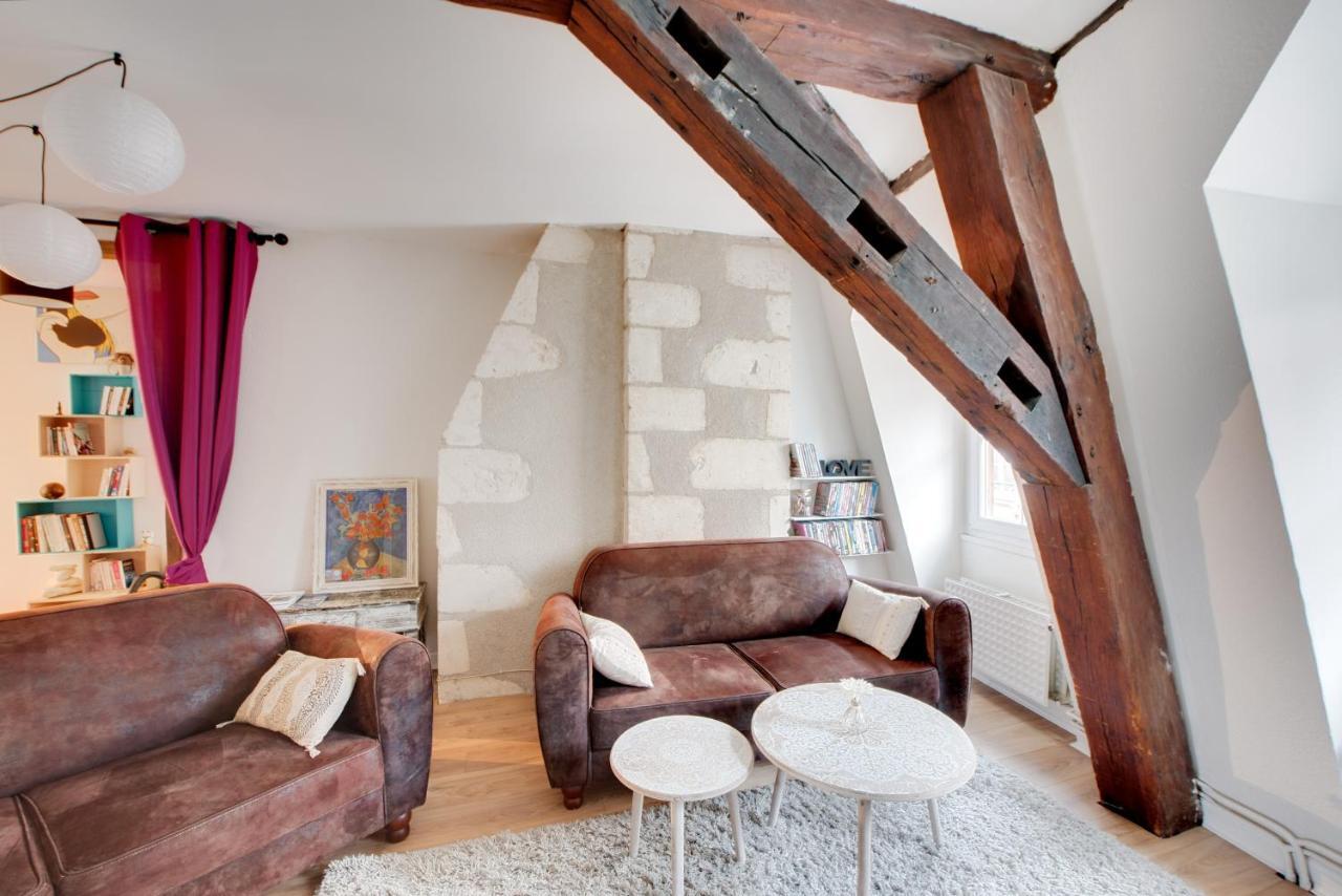 Appartamento Le Grand Mirebeau - Parking Prive Bourges Esterno foto