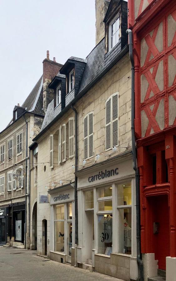 Appartamento Le Grand Mirebeau - Parking Prive Bourges Esterno foto